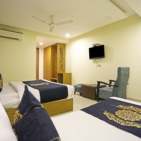 Hotel Ronit Royal Delhi Airport By D'Capitol New Delhi Exterior foto