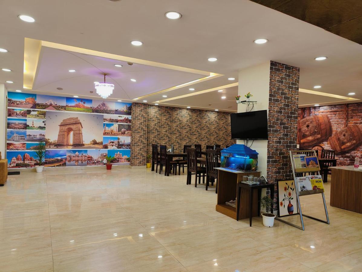 Hotel Ronit Royal Delhi Airport By D'Capitol New Delhi Exterior foto