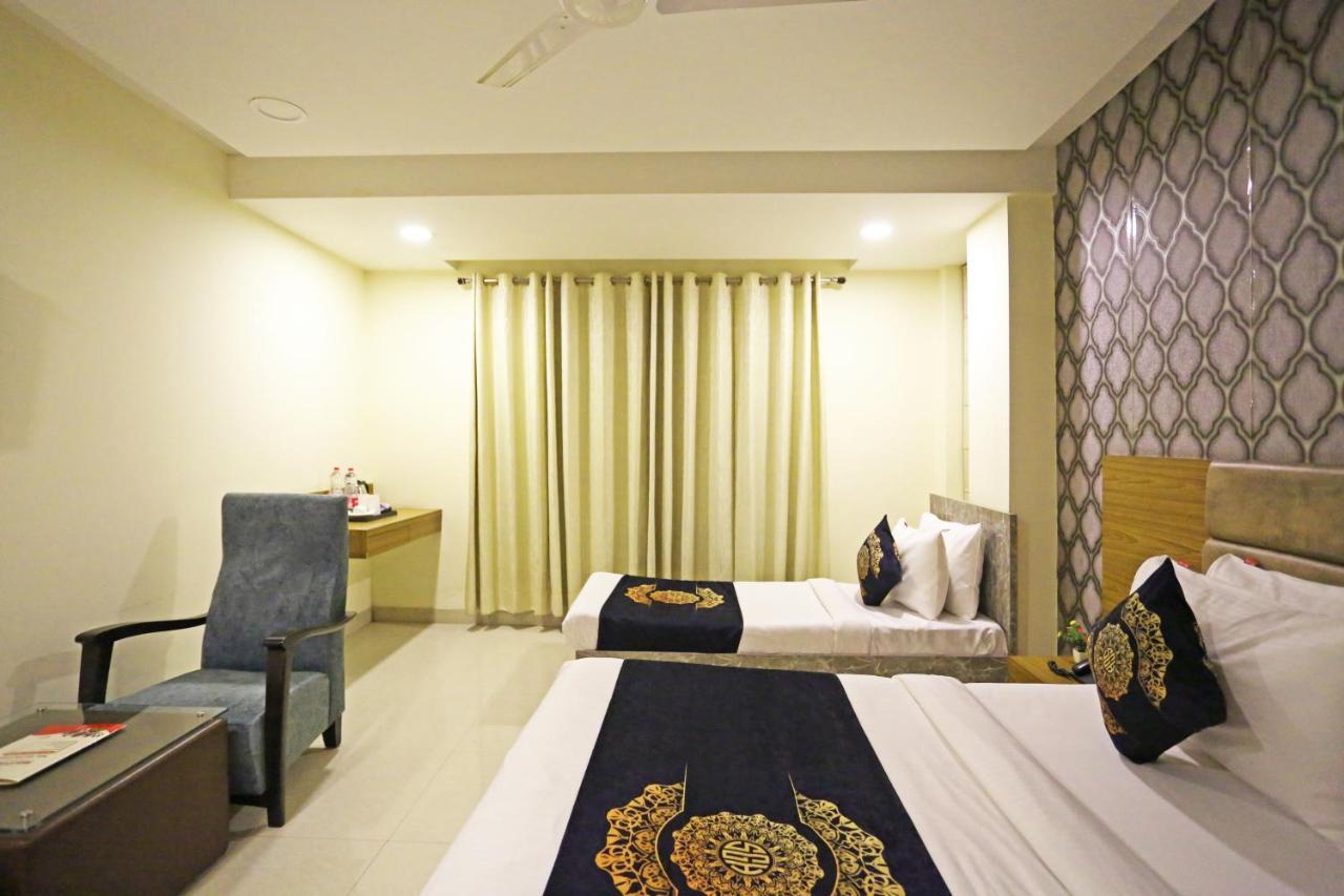 Hotel Ronit Royal Delhi Airport By D'Capitol New Delhi Exterior foto