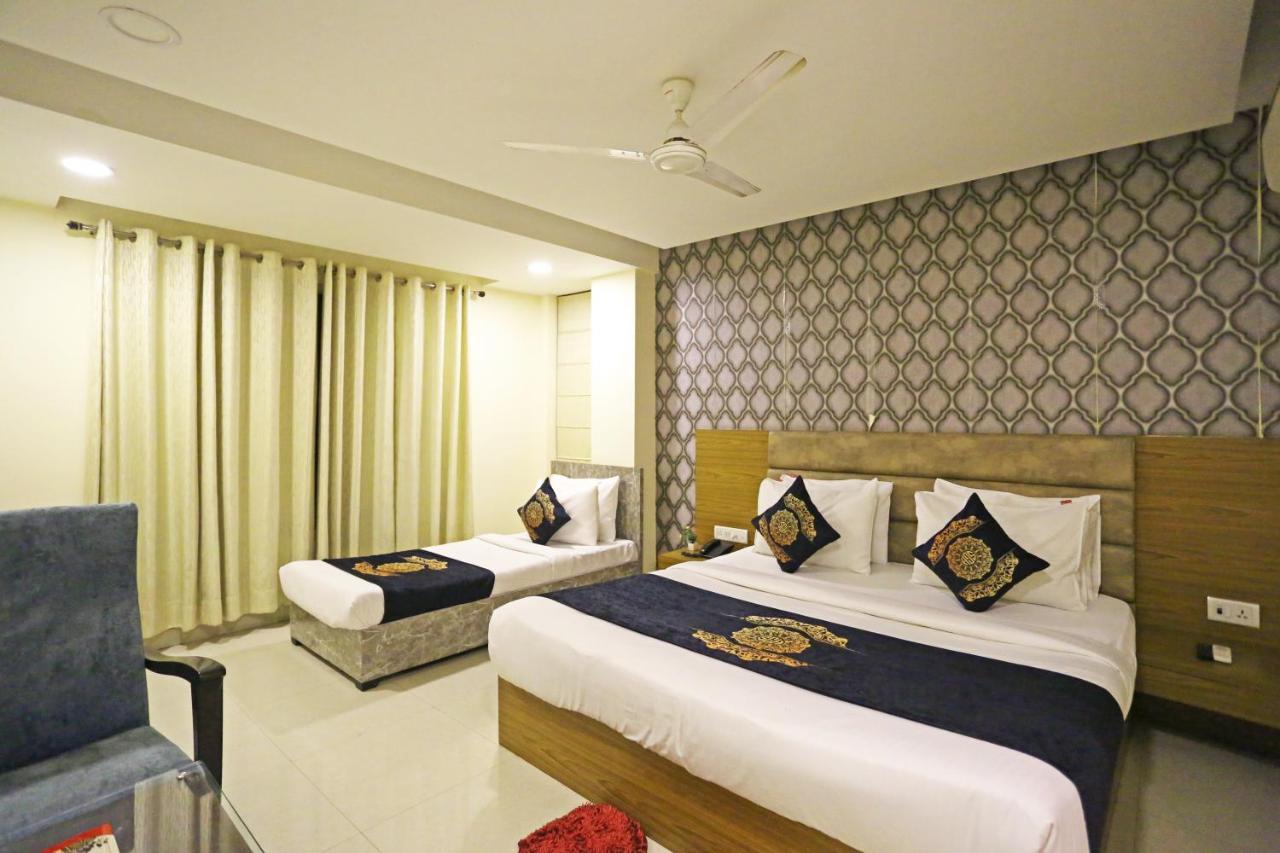 Hotel Ronit Royal Delhi Airport By D'Capitol New Delhi Exterior foto