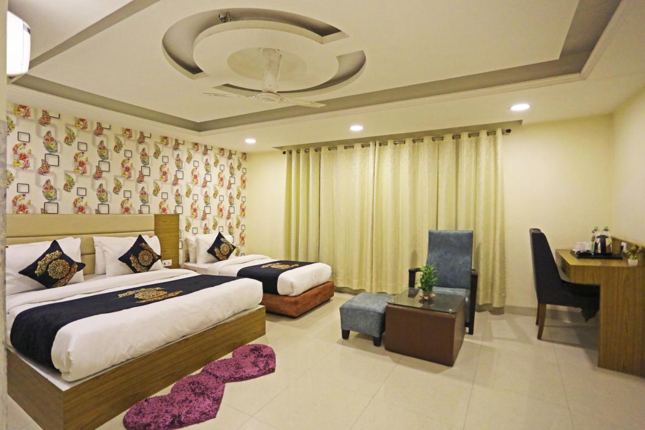 Hotel Ronit Royal Delhi Airport By D'Capitol New Delhi Exterior foto